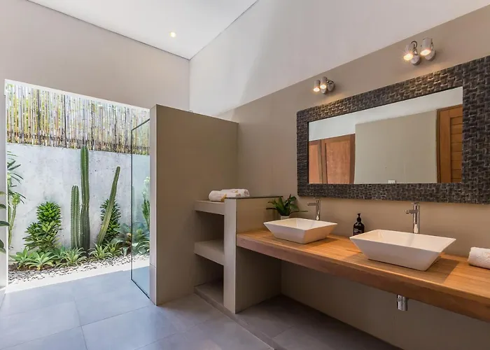 Pulesari 2 Bedrooms Villa Seminyak